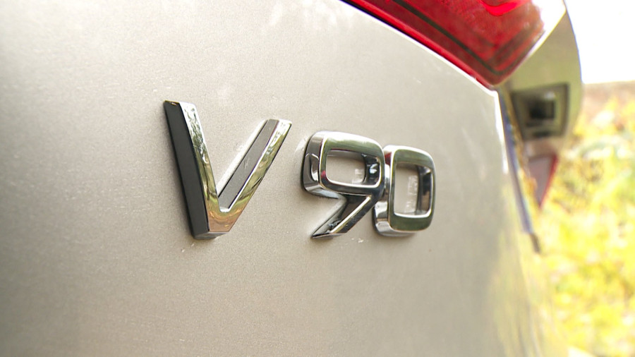 Volvo V90 - 2.0 B5P Cross Country Plus 5dr AWD Auto
