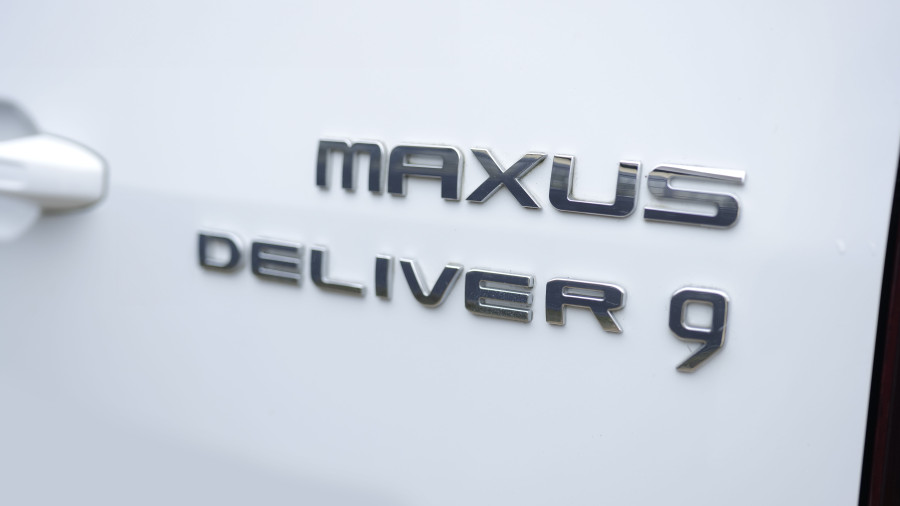 Maxus Deliver 9 - 2.0 D20 150 Chassis Cab