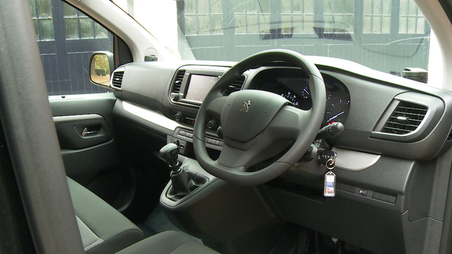 Peugeot Traveller - 100kW Allure Std [8 Seat] 50kWh 5dr Auto [11kWCh]