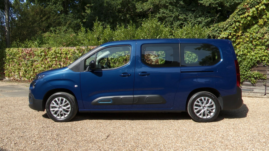 Citroen Berlingo - 100kW Feel XL 50kWh 5dr Auto [7 seat]