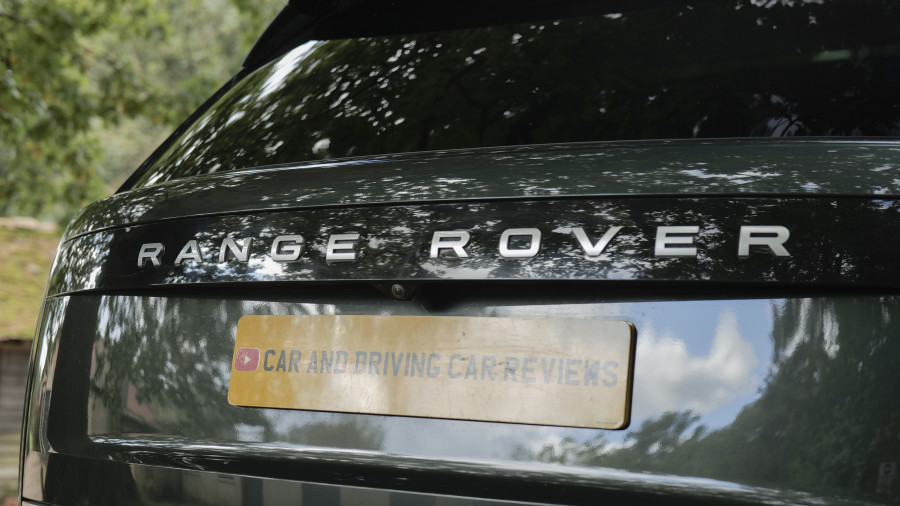 Land Rover Range Rover - 3.0 D300 SE 4dr Auto