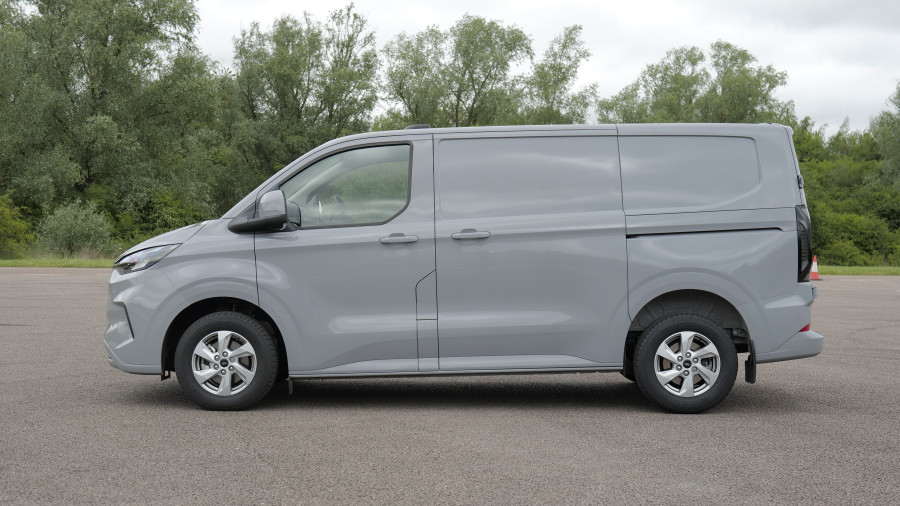 Ford Transit - 135kW 68kWh Trend Premium Dropside Auto