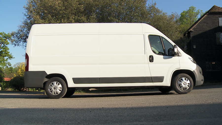 Peugeot Boxer - 200kW 110kWh H2 Van Professional Auto