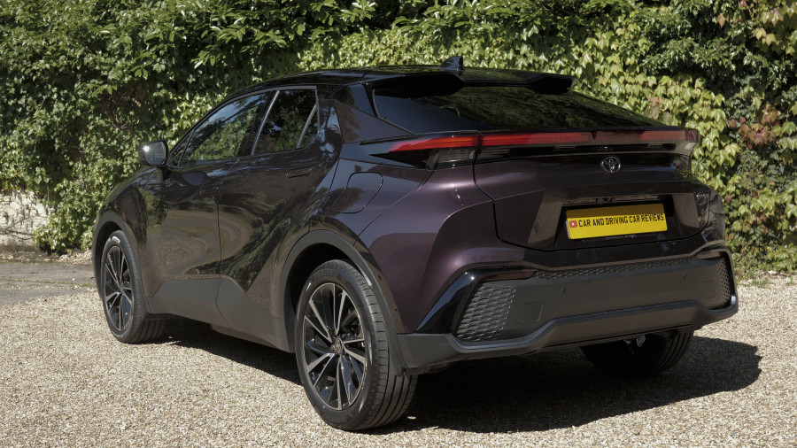 Toyota C-Hr - 2.0 PHEV Design 5dr CVT [Bi-tone]