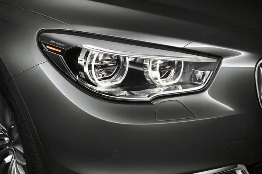 Renault Master - LM35 Blue dCi 150 Advance Medium Roof Van