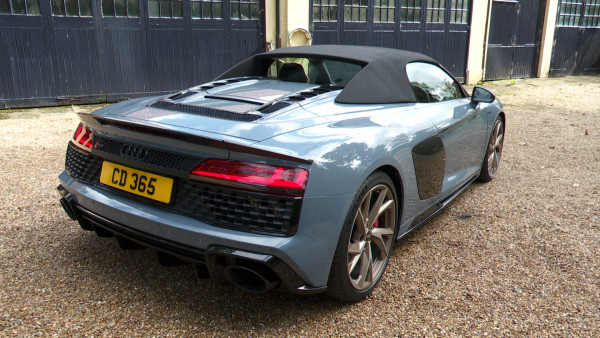 Audi R8 - 5.2 FSI [570] V10 Performance 2dr S Tronic RWD