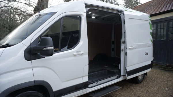 Maxus Deliver 9 - 2.0 D20 150 Lux Chassis Cab