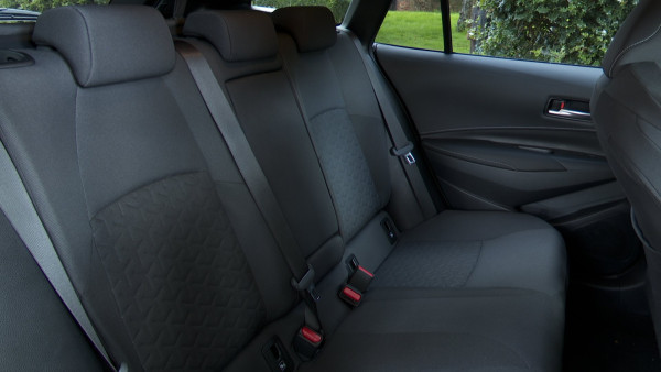Suzuki Swace - 1.8 Hybrid Ultra 5dr CVT