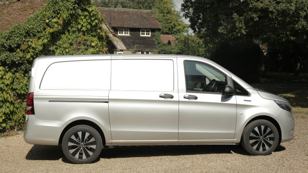 Mercedes-Benz Vito - 85kW 66kWh Progressive Van Auto