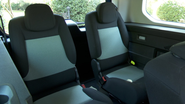 Citroen Berlingo - 100kW Feel XL 50kWh 5dr Auto [7 seat]