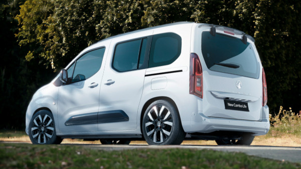 Vauxhall Combo Life - 100kW Design 50kWh 5dr Auto