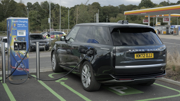 Land Rover Range Rover - 3.0 P460e SE 4dr Auto