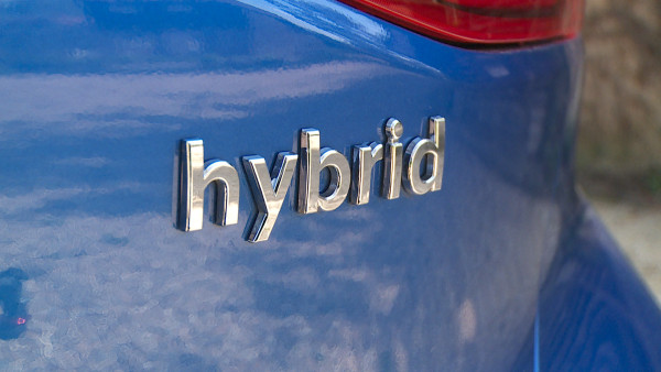Hyundai Ioniq - 1.6 GDi Hybrid Premium 5dr DCT