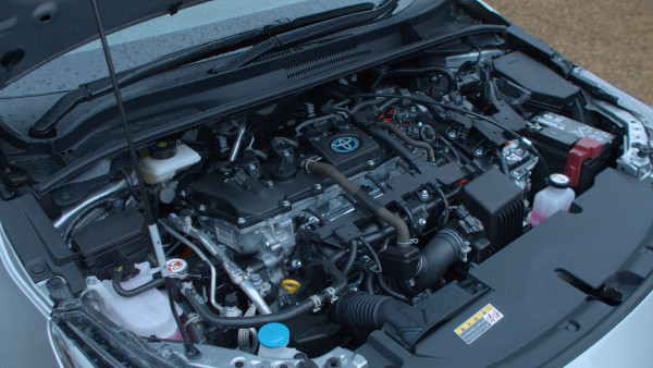 Toyota Corolla - 1.8 Hybrid Excel 5dr CVT [Bi-tone]