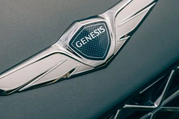 Genesis G80 - 2.5T Luxury Line 4dr Auto RWD [Innovation Pack]