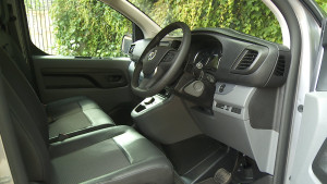 Vauxhall Vivaro - 3100 100kW Dynamic 75kWh H1 P/Cab Auto [11kWCh]