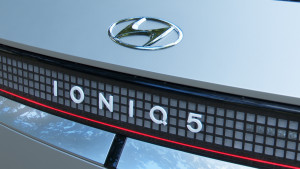 Hyundai Ioniq 5 - 239kW Premium 77 kWh 5dr AWD Auto [Part Leather]