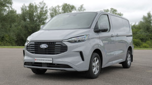 Ford Transit - 198kW 68kWh Trend Luton Van Auto