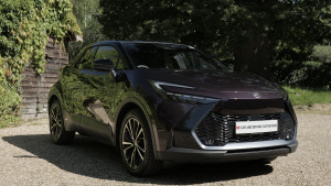 Toyota C-Hr - 2.0 PHEV Design 5dr CVT [Bi-tone]