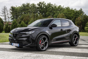 Alfa Romeo Junior - 207kW Elettrica Veloce 54kWh 5dr Auto